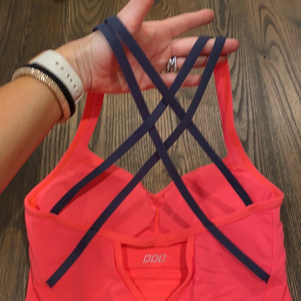 Lorna Jane Built in sports bra top size Small - Picture 4 of 6